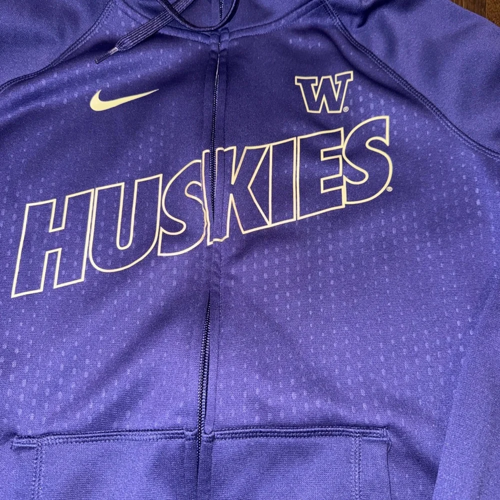 Nike UW Huskies Purple Zip up Hoodie Jacket women’s size MED